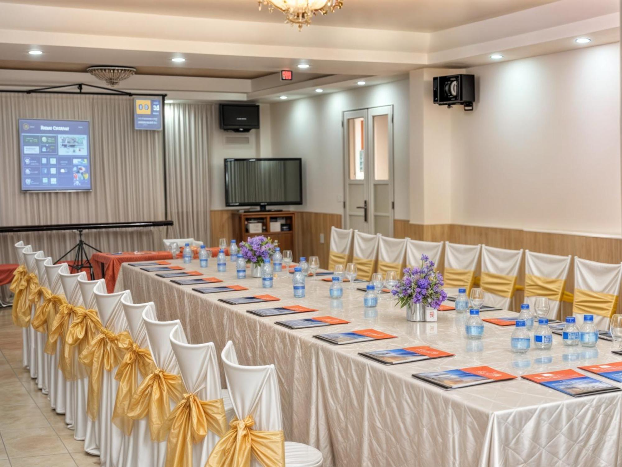 Cct Luxury Hotel 芽庄 外观 照片